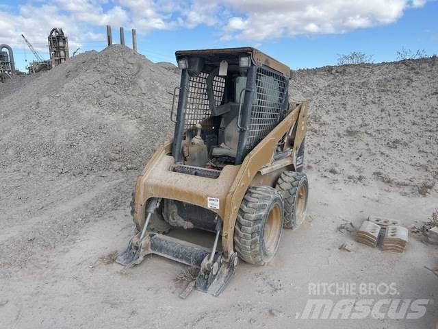 CAT 226B Šmykom riadené nakladače