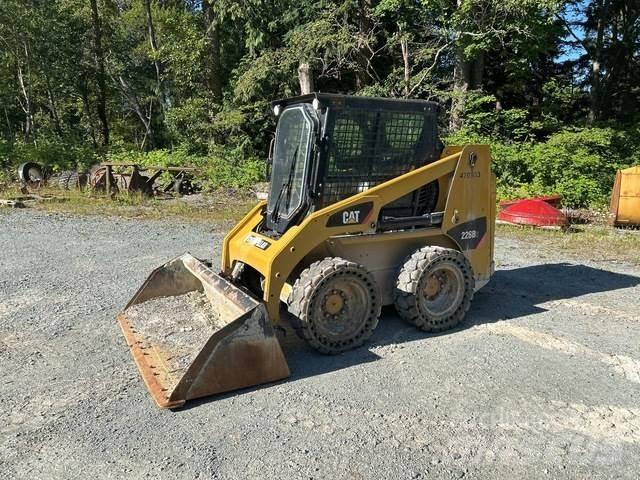 CAT 226B3 Šmykom riadené nakladače