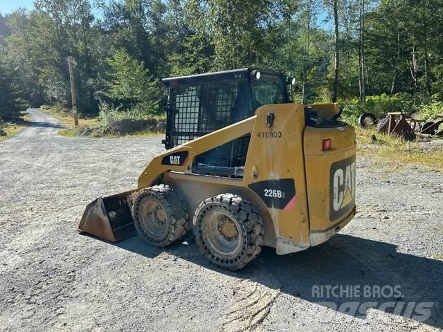 CAT 226B3 Šmykom riadené nakladače