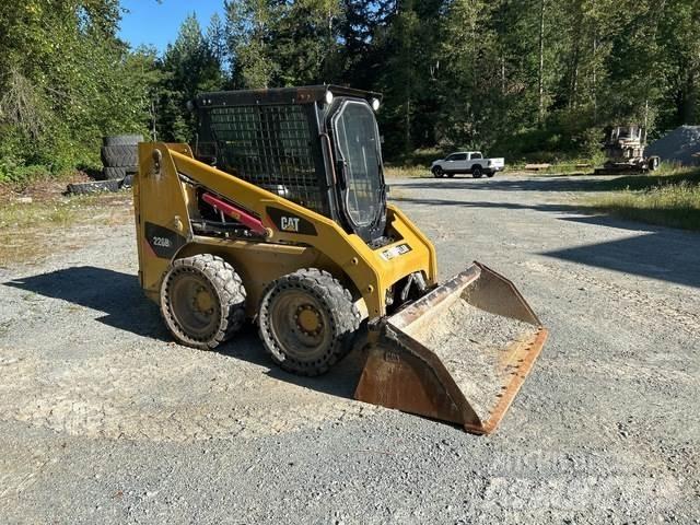 CAT 226B3 Šmykom riadené nakladače