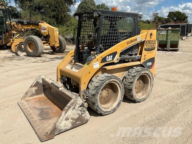 CAT 226B3 Šmykom riadené nakladače