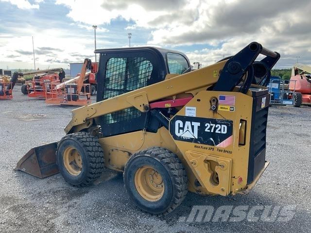 CAT 272D Šmykom riadené nakladače