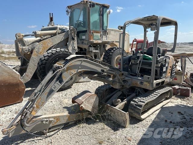 CAT 302.5 Pásové rýpadlá