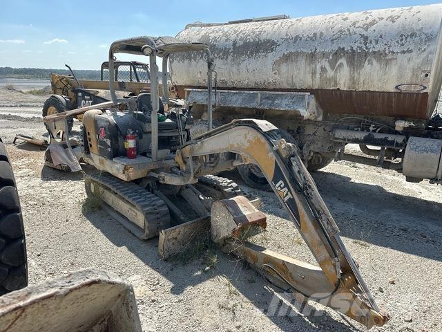 CAT 302.5 Pásové rýpadlá