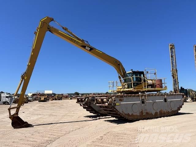 CAT 320D Pásové rýpadlá