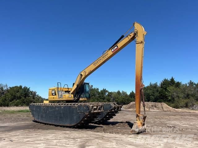 CAT 320E Pásové rýpadlá