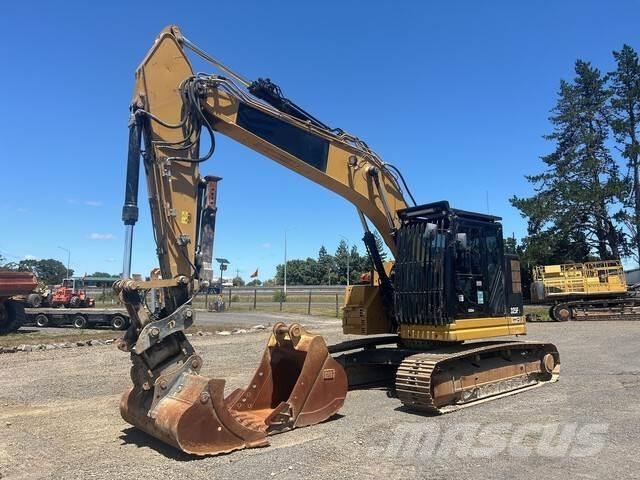CAT 325FL CR Pásové rýpadlá