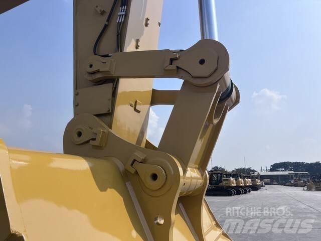 CAT 395 Pásové rýpadlá