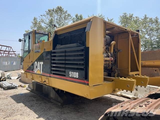 CAT 5110B Pásové rýpadlá