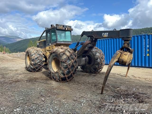 CAT 535B Skiddery