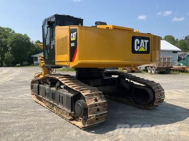CAT 541 Stínacie harvestory