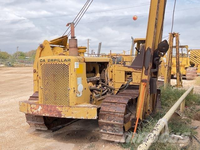 CAT 561C Ukladače potrubia