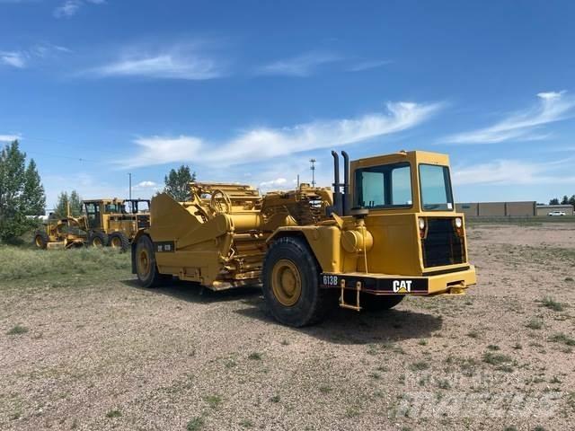 CAT 613B Skrejpre