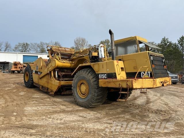 CAT 615C Skrejpre