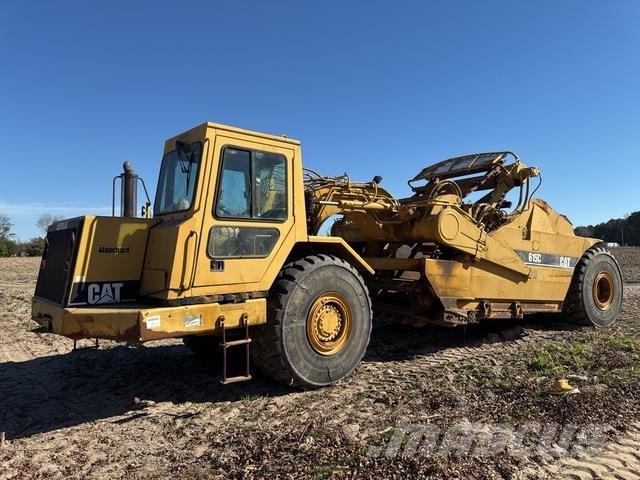CAT 615CII Skrejpre