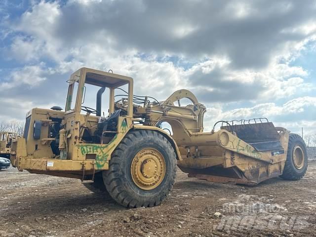 CAT 621 Skrejpre