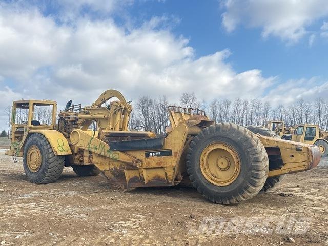 CAT 621 Skrejpre