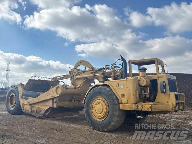 CAT 621 Skrejpre