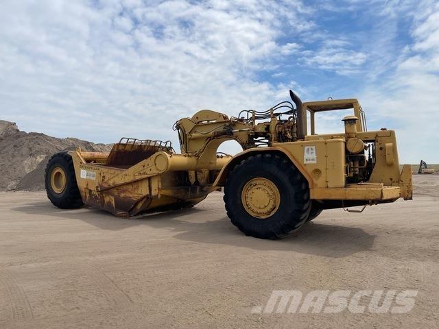 CAT 621B Skrejpre