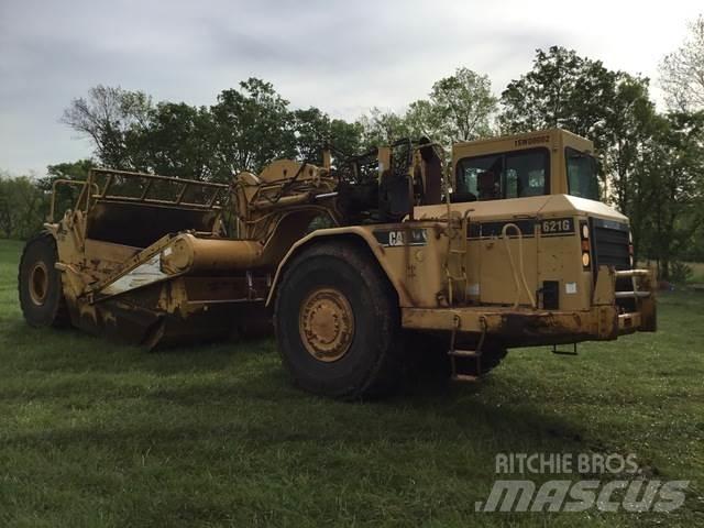 CAT 621G Skrejpre