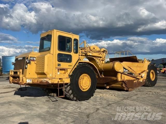 CAT 621G Skrejpre