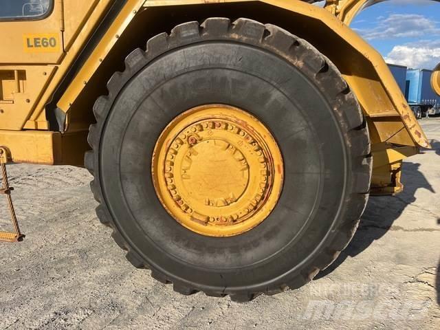 CAT 621G Skrejpre