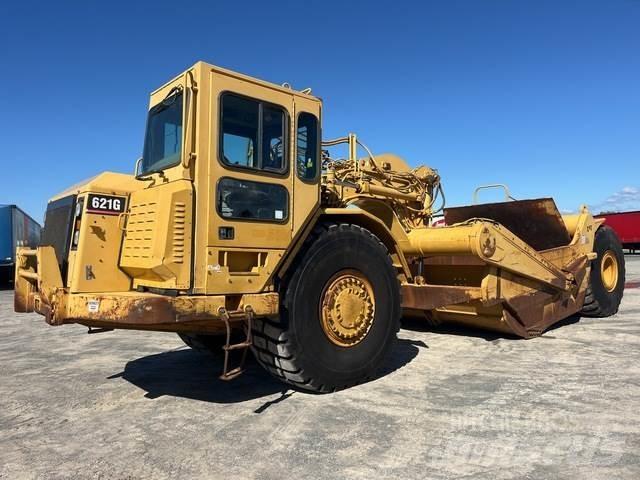CAT 621G Skrejpre