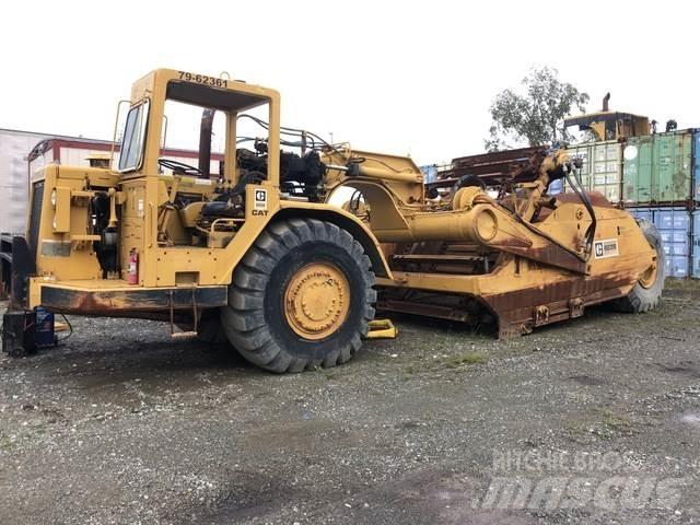 CAT 623B Skrejpre