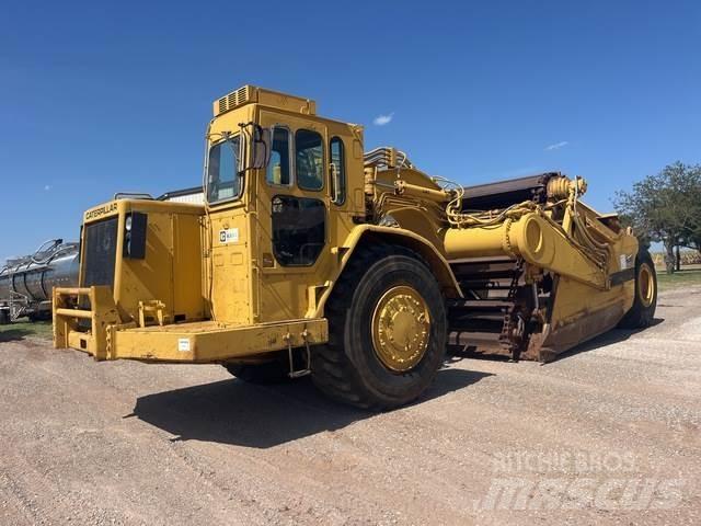 CAT 633D Skrejpre