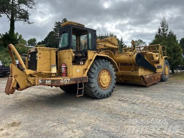 CAT 637D Skrejpre
