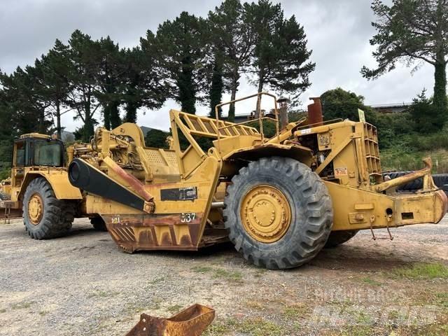 CAT 637D Skrejpre