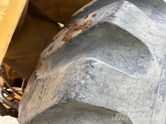 CAT 637D Skrejpre
