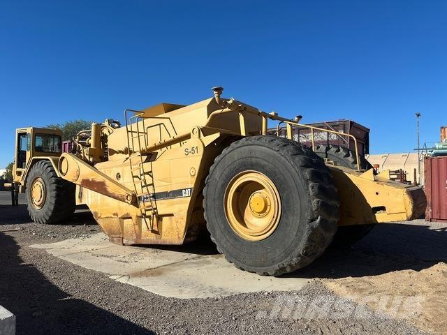 CAT 651B Cisterny na vodu
