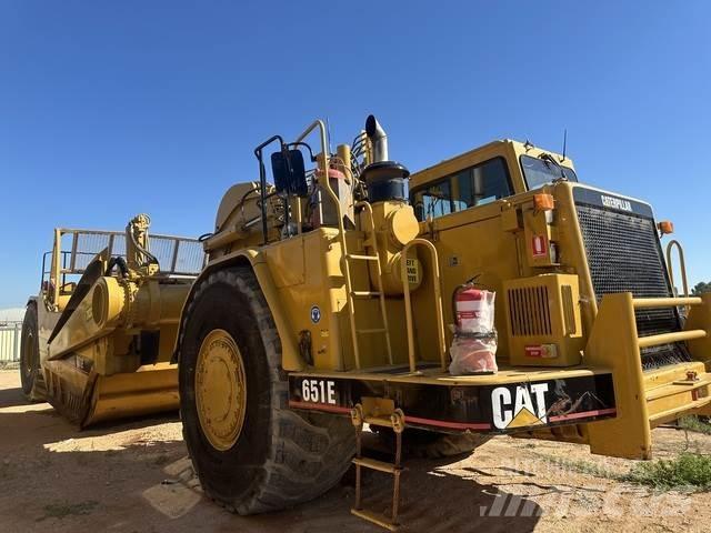 CAT 651E Skrejpre