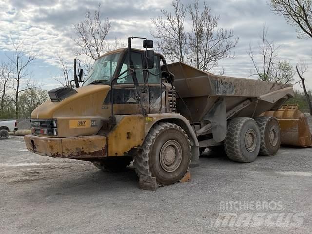 CAT 730 Kĺbové nákladné autá