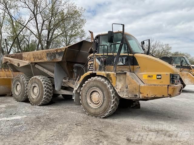 CAT 730 Kĺbové nákladné autá