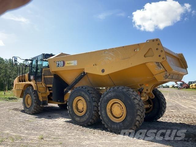 CAT 730 Kĺbové nákladné autá