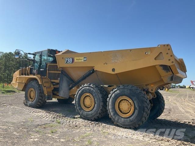 CAT 730 Kĺbové nákladné autá