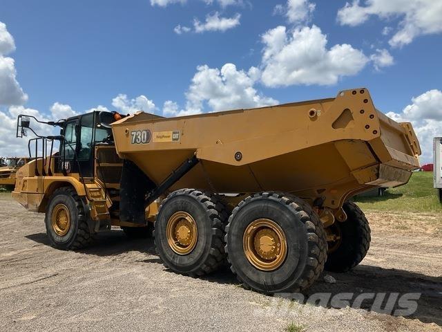 CAT 730 Kĺbové nákladné autá