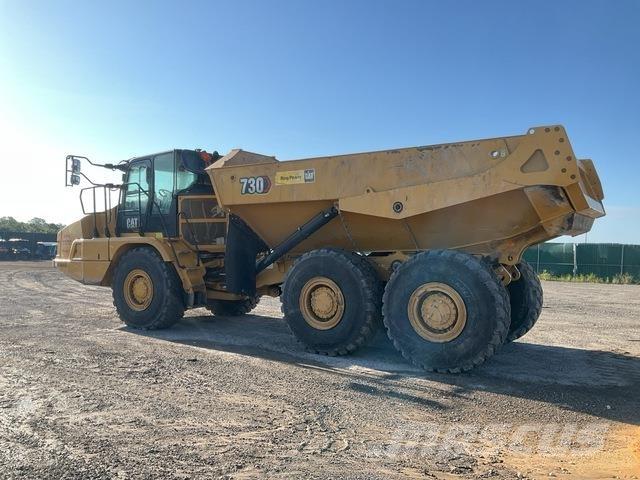 CAT 730 Kĺbové nákladné autá