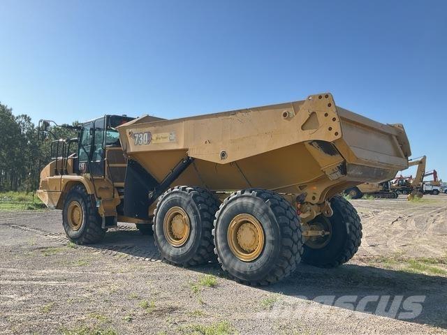 CAT 730 Kĺbové nákladné autá