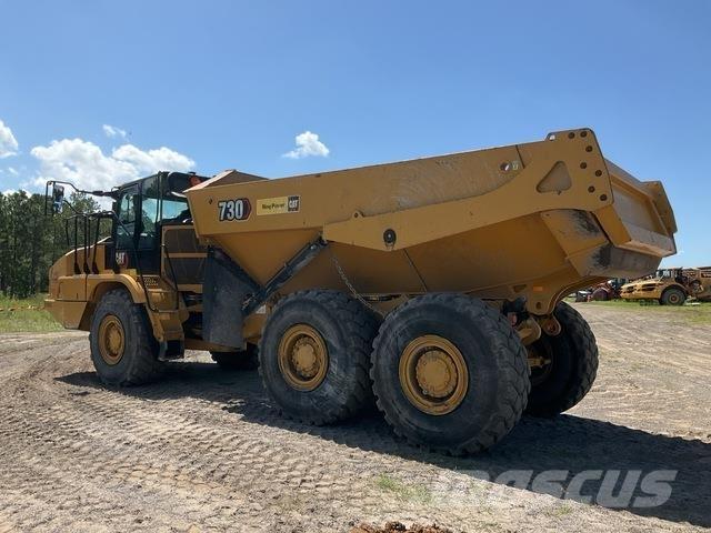 CAT 730 Kĺbové nákladné autá