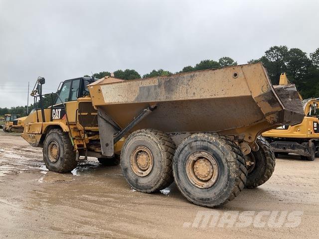 CAT 730C Kĺbové nákladné autá