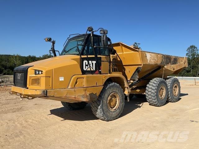 CAT 730C2 Kĺbové nákladné autá