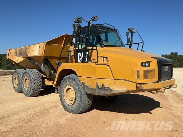 CAT 730C2 Kĺbové nákladné autá