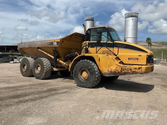 CAT 735 Kĺbové nákladné autá