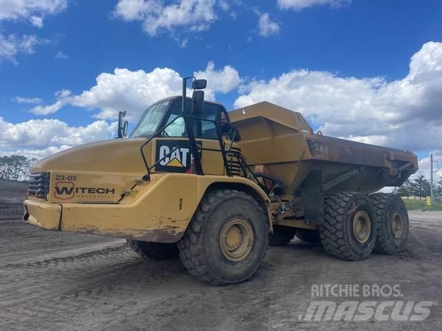 CAT 740 Kĺbové nákladné autá