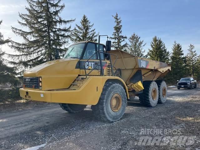 CAT 740 Kĺbové nákladné autá