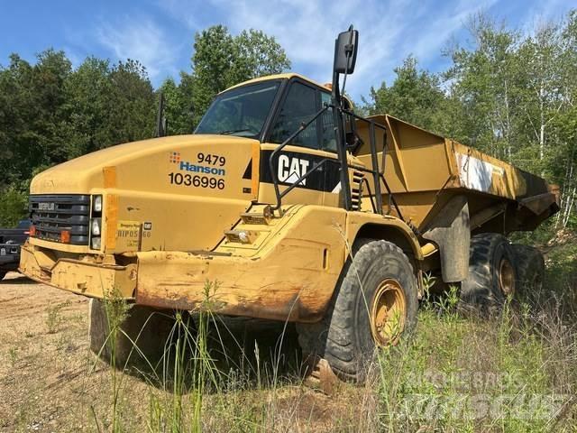 CAT 740 Kĺbové nákladné autá