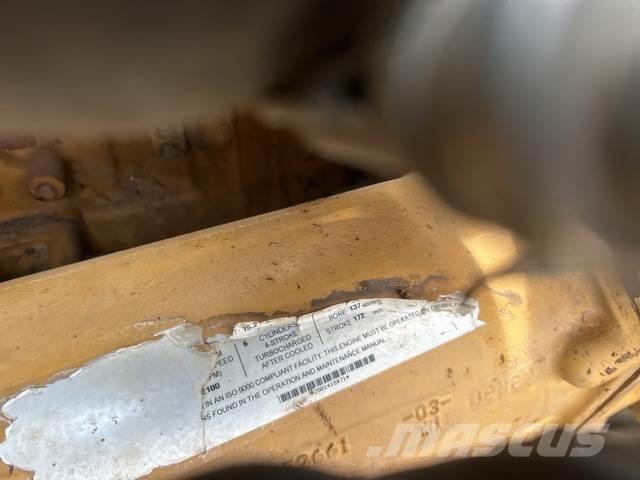 CAT 740 Kĺbové nákladné autá